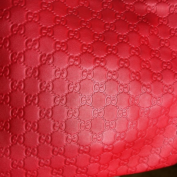 Gucci Guccisima Crossbody - Picture 7 of 15